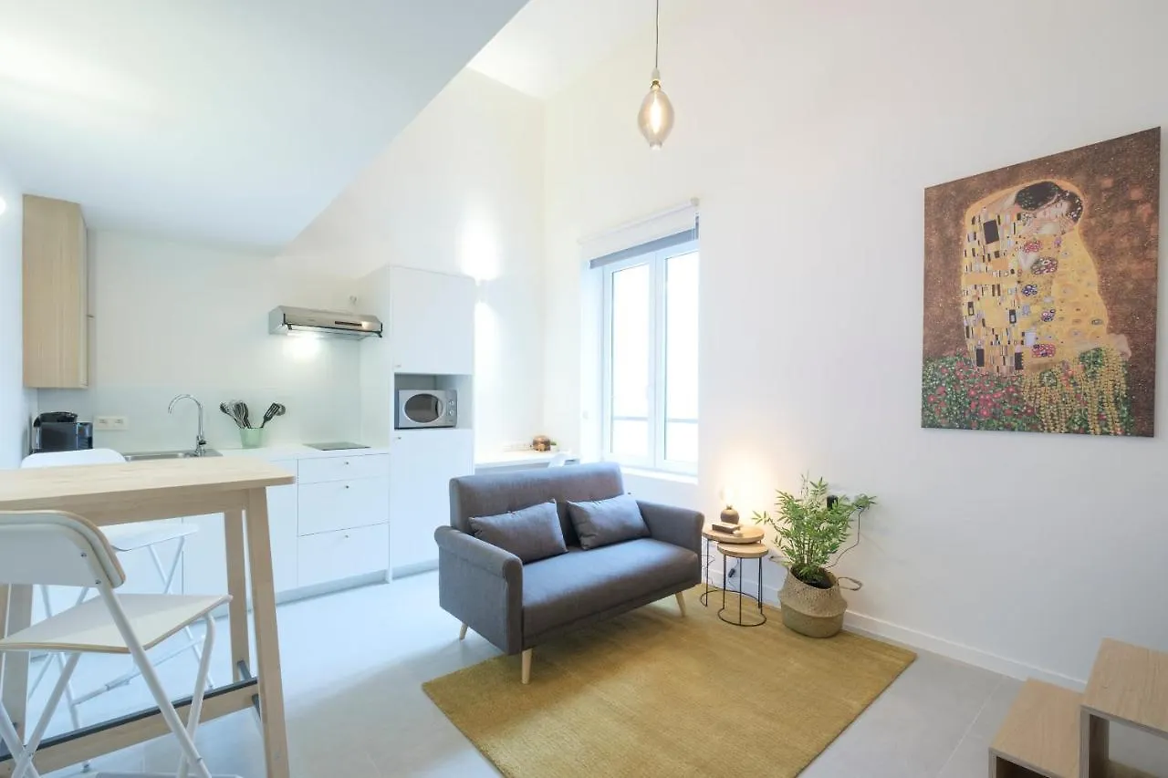 Studios With City View Brussels Apartment