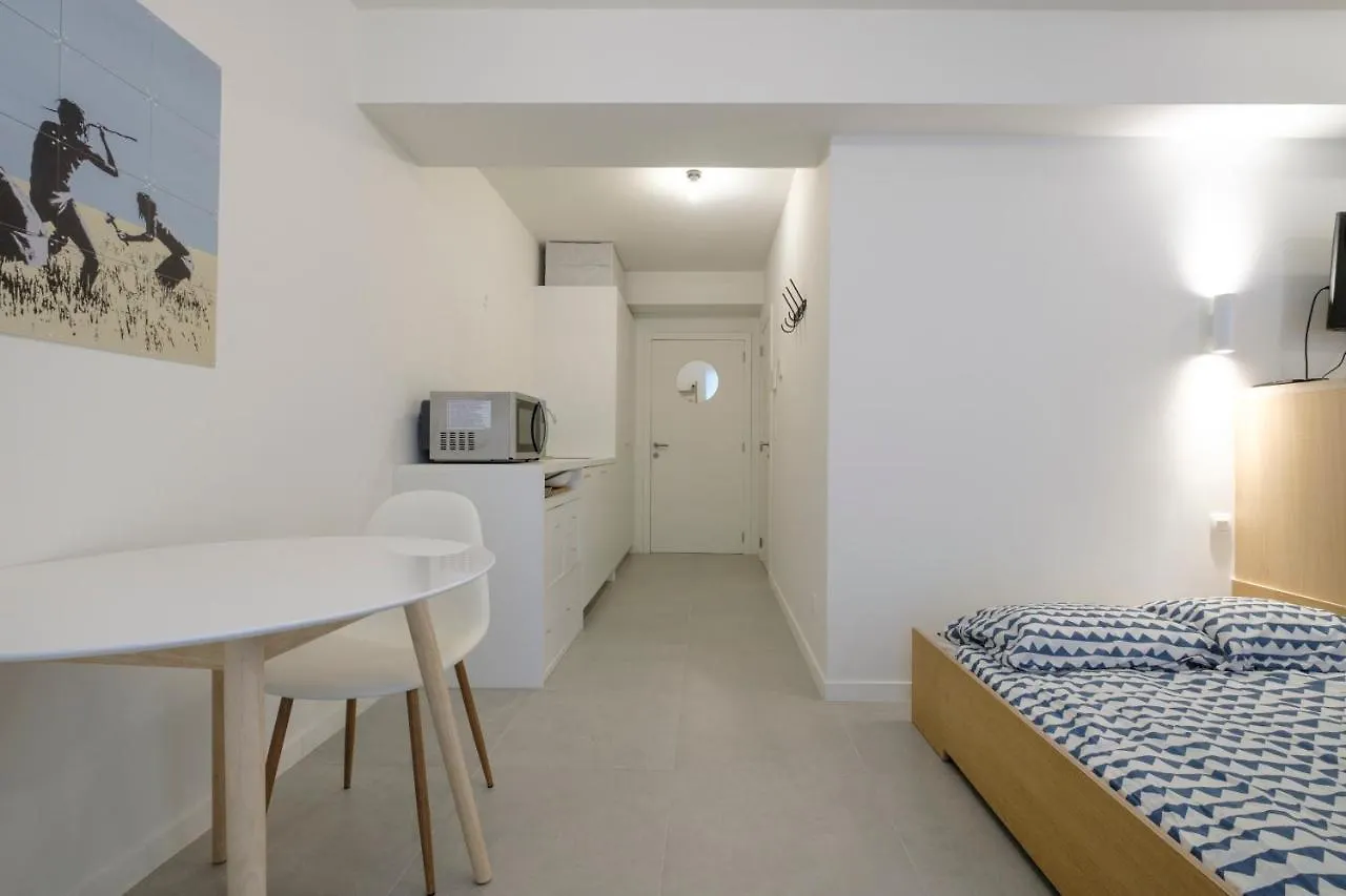 Studios With City View Brussels Apartment